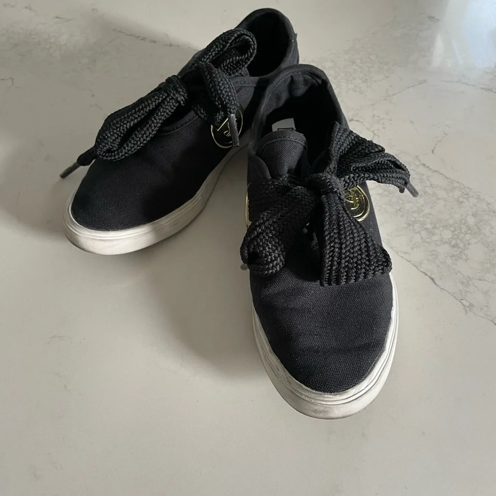 Adidas size 5 black canvas with a gold monogram sneakers - Picture 4 of 4